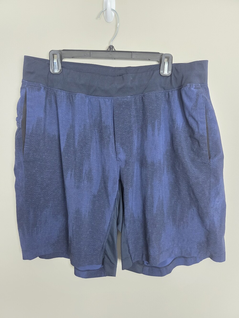 Lululemon Pace Breaker Lined Shorts Mens XXL Blue